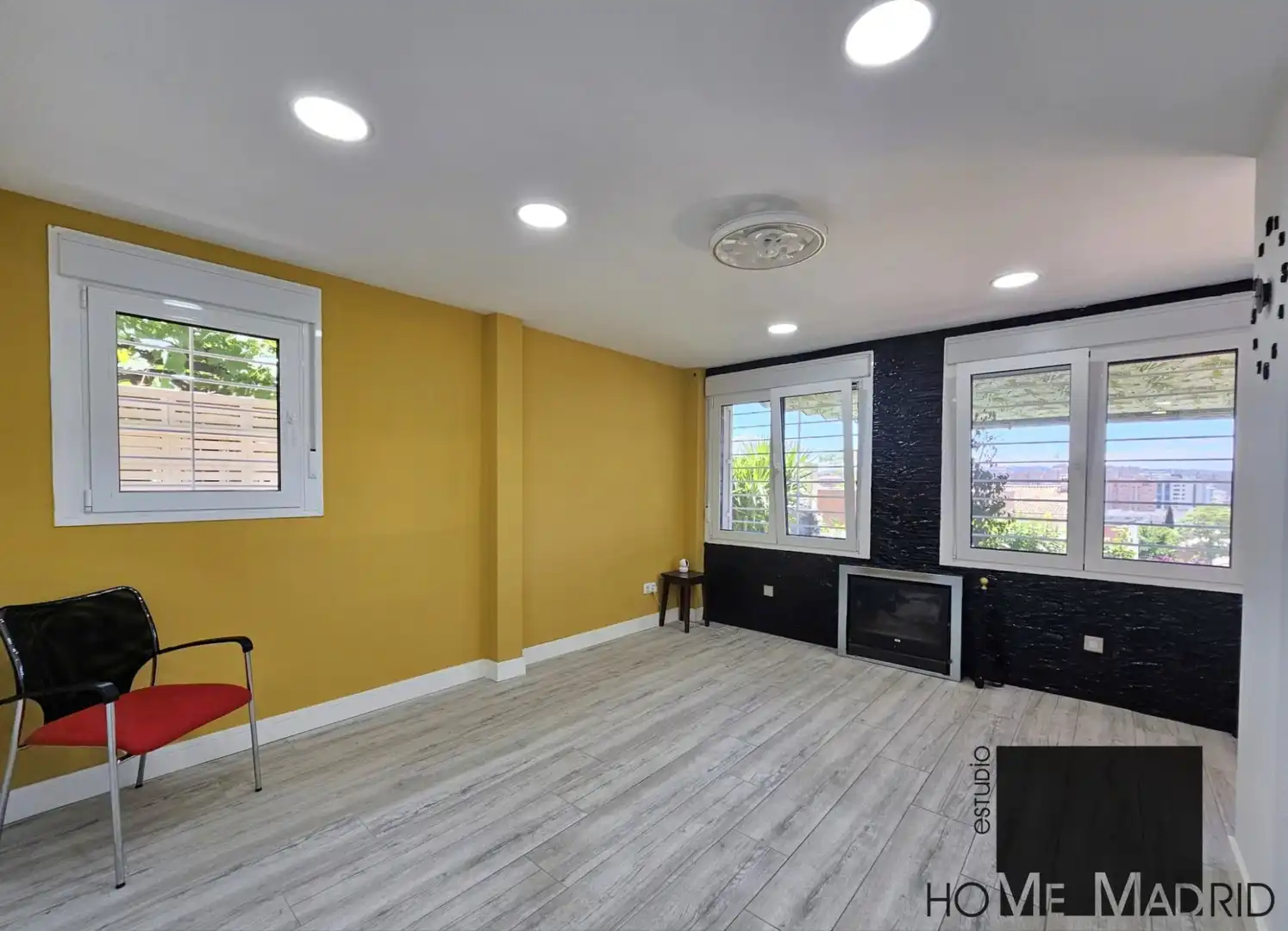 Houses for sale in Madrid  with Air Conditioner, Heating and Private garden