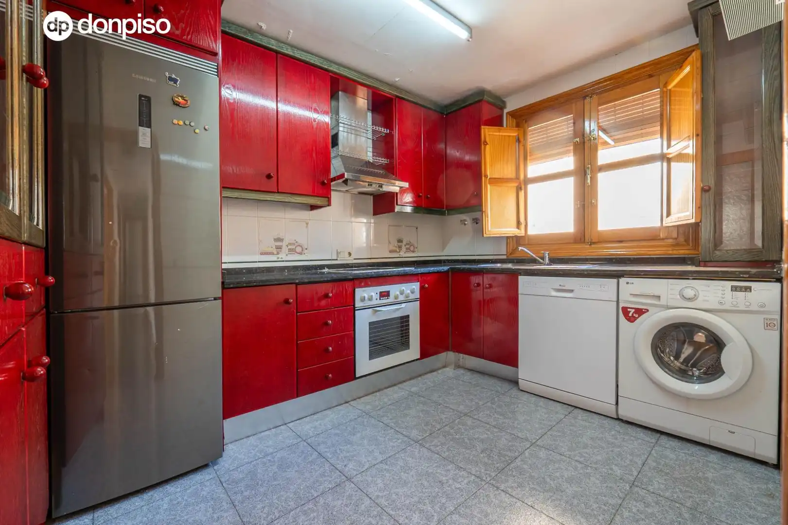 Cuina de Pis en venda en Granada amb Aire condicionat i Calefacció