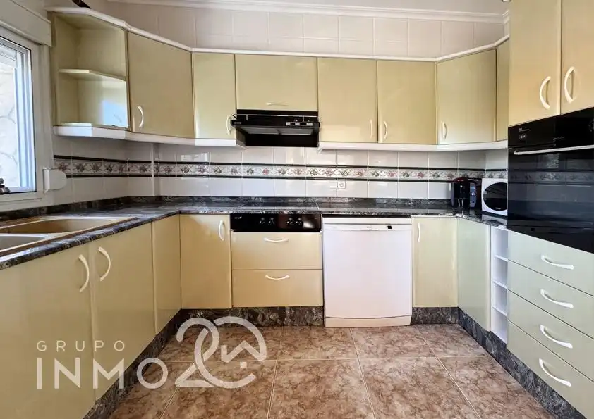 Cocina de Casa adosada en venta en Sueca con Aire acondicionado, Calefacción y Jardín privado