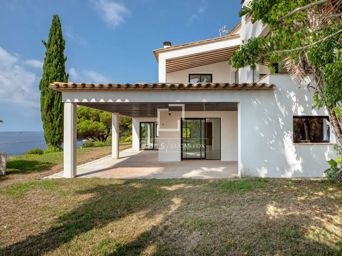 Außenansicht von Haus oder Chalet zum Verkauf in Lloret de Mar mit Klimaanlage, Heizung und Privatgarten