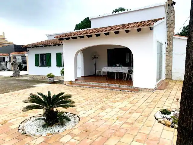 Vista exterior de Casa o chalet en venta en Dénia con Aire acondicionado, Calefacción y Jardín privado