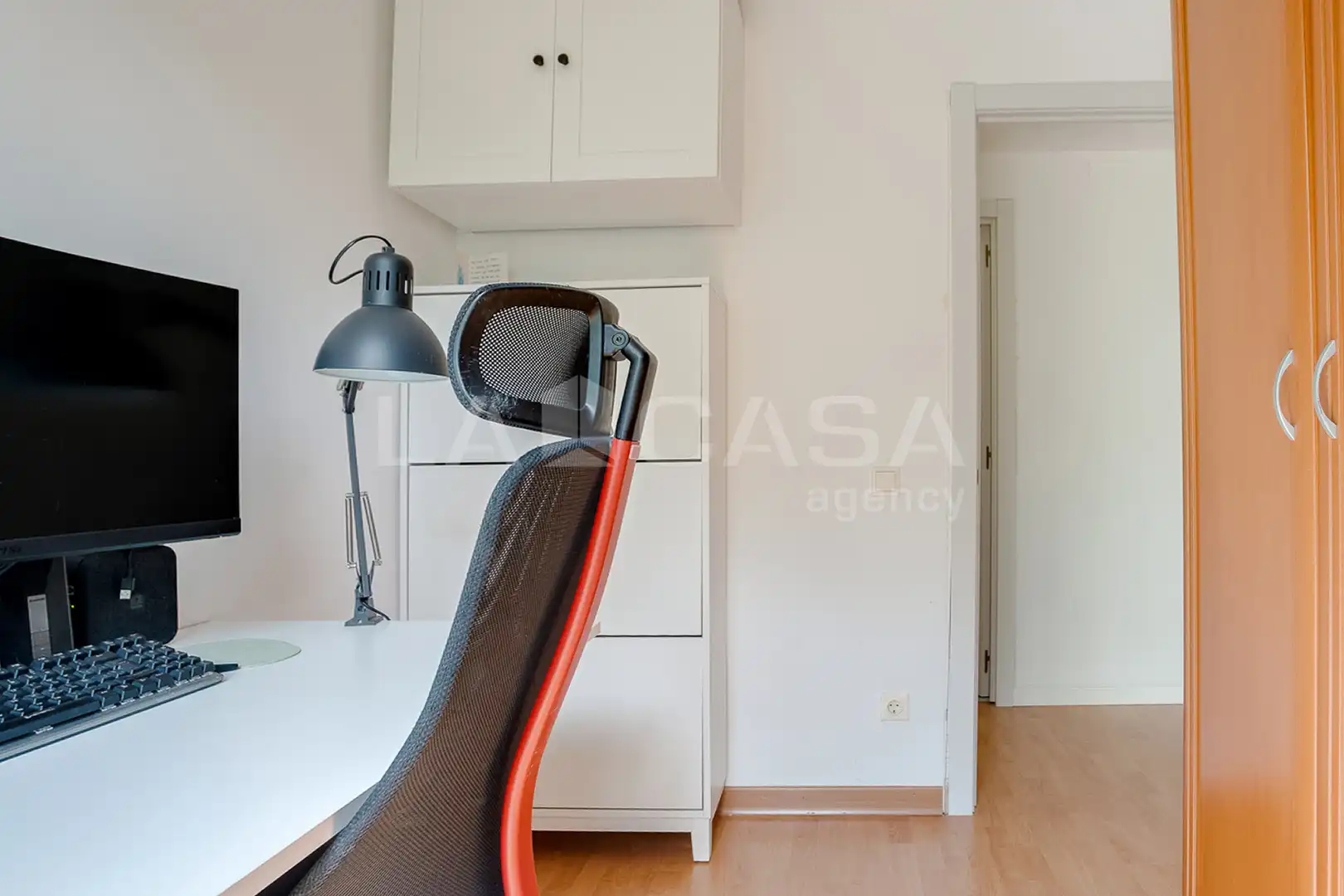 Piso en venta en Barcelona con Calefacción, Trastero y Balcón