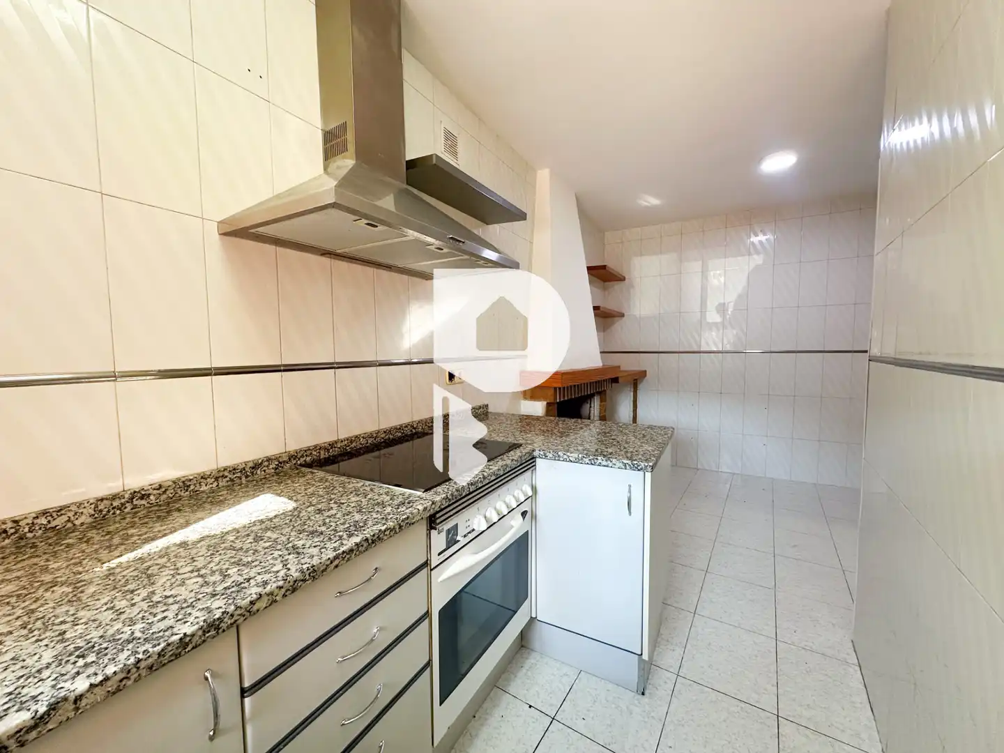 Cuina de Casa o xalet en venda en Olesa de Bonesvalls amb Balcó