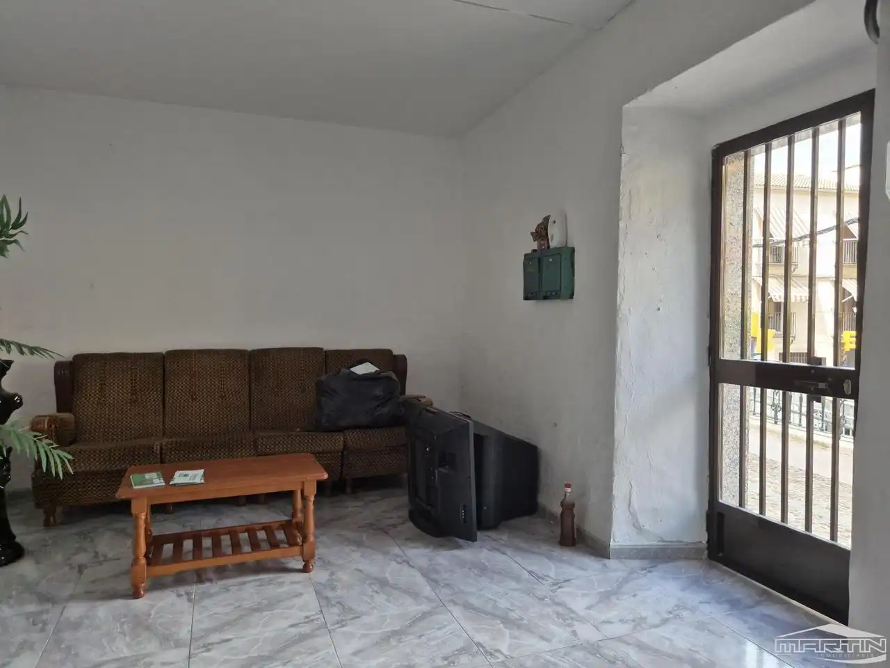 Sala de estar de Piso en venta en Lucena con Terraza y Trastero