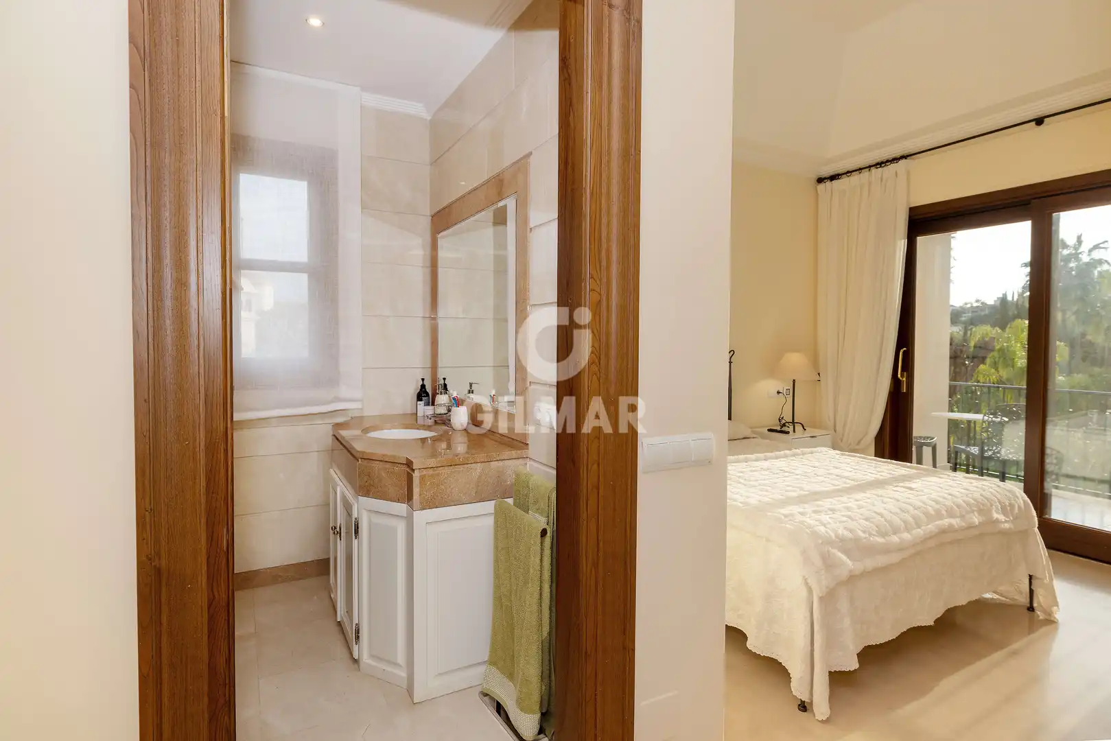 Habitación de Casa o chalet en venta en Benahavís con Calefacción, Jardín privado y Piscina