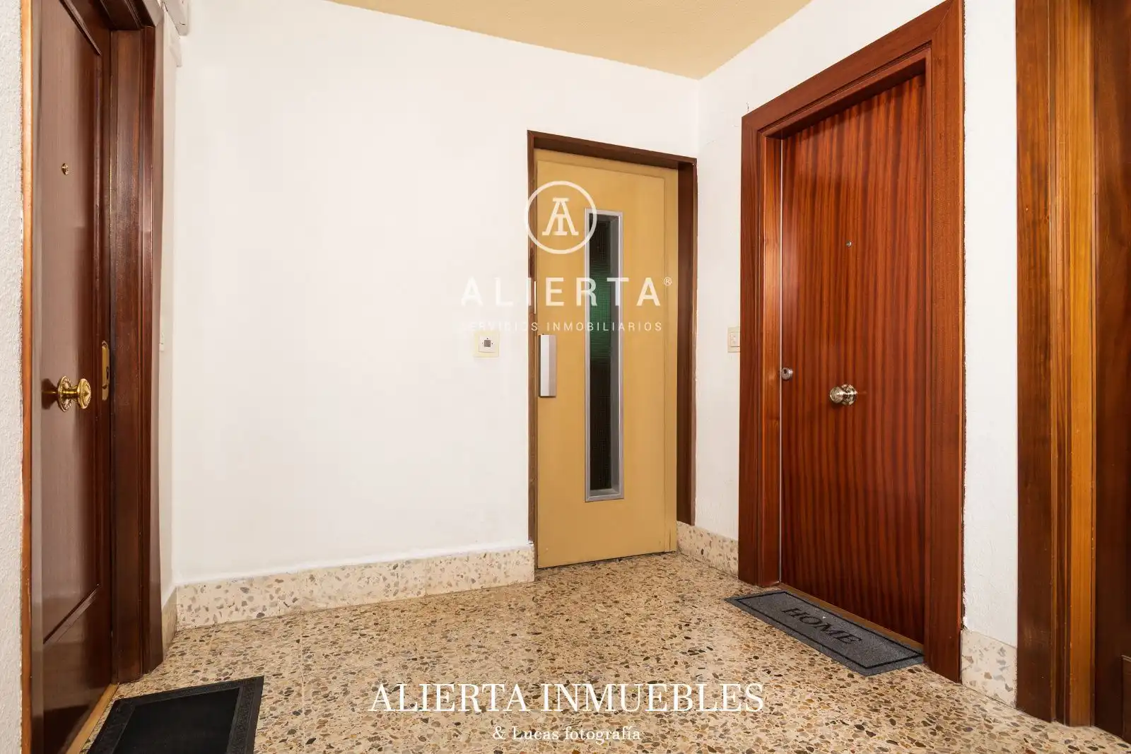 Flat for sale in Zaragoza  with Heating, Terrace and Swimming Pool