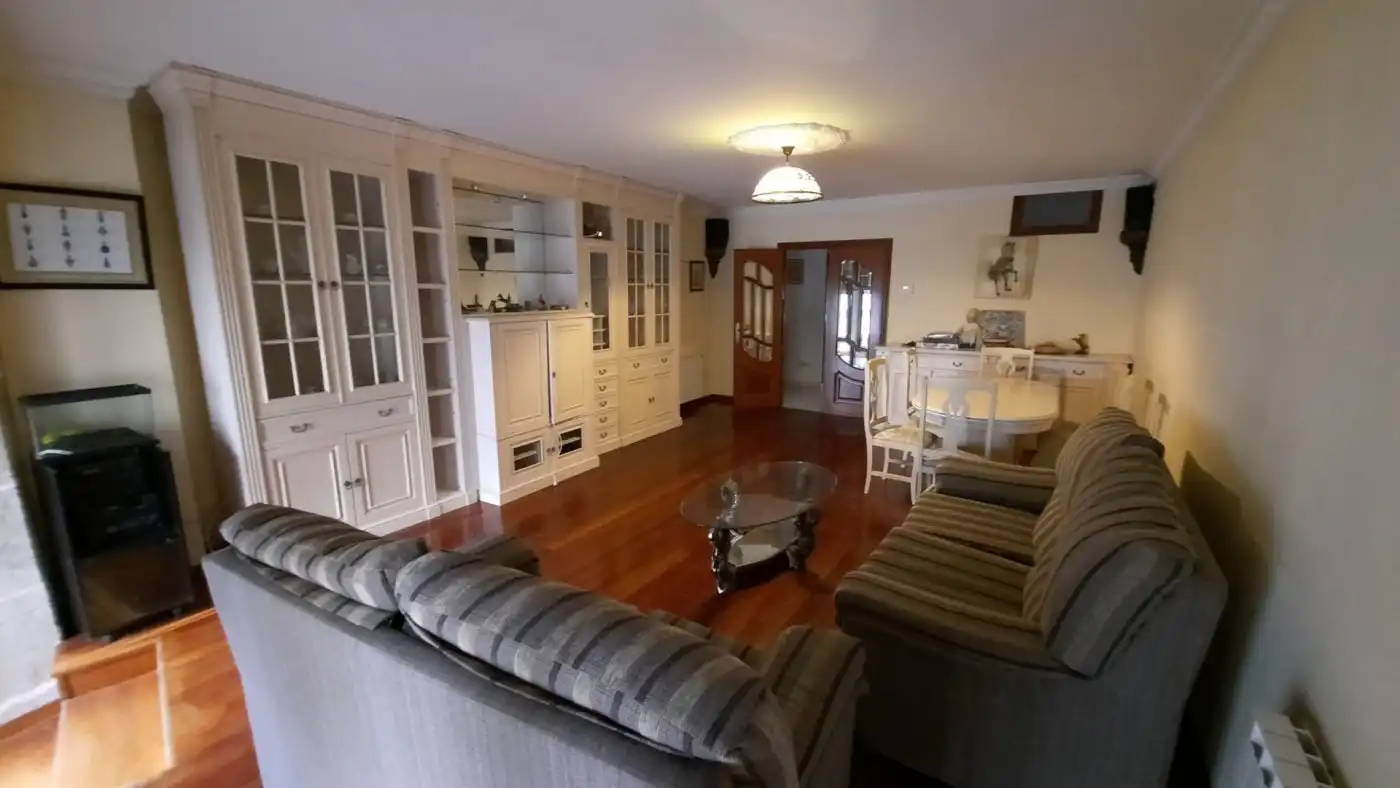Sala de estar de Casa o chalet en venta en Corcubión con Calefacción, Terraza y Trastero