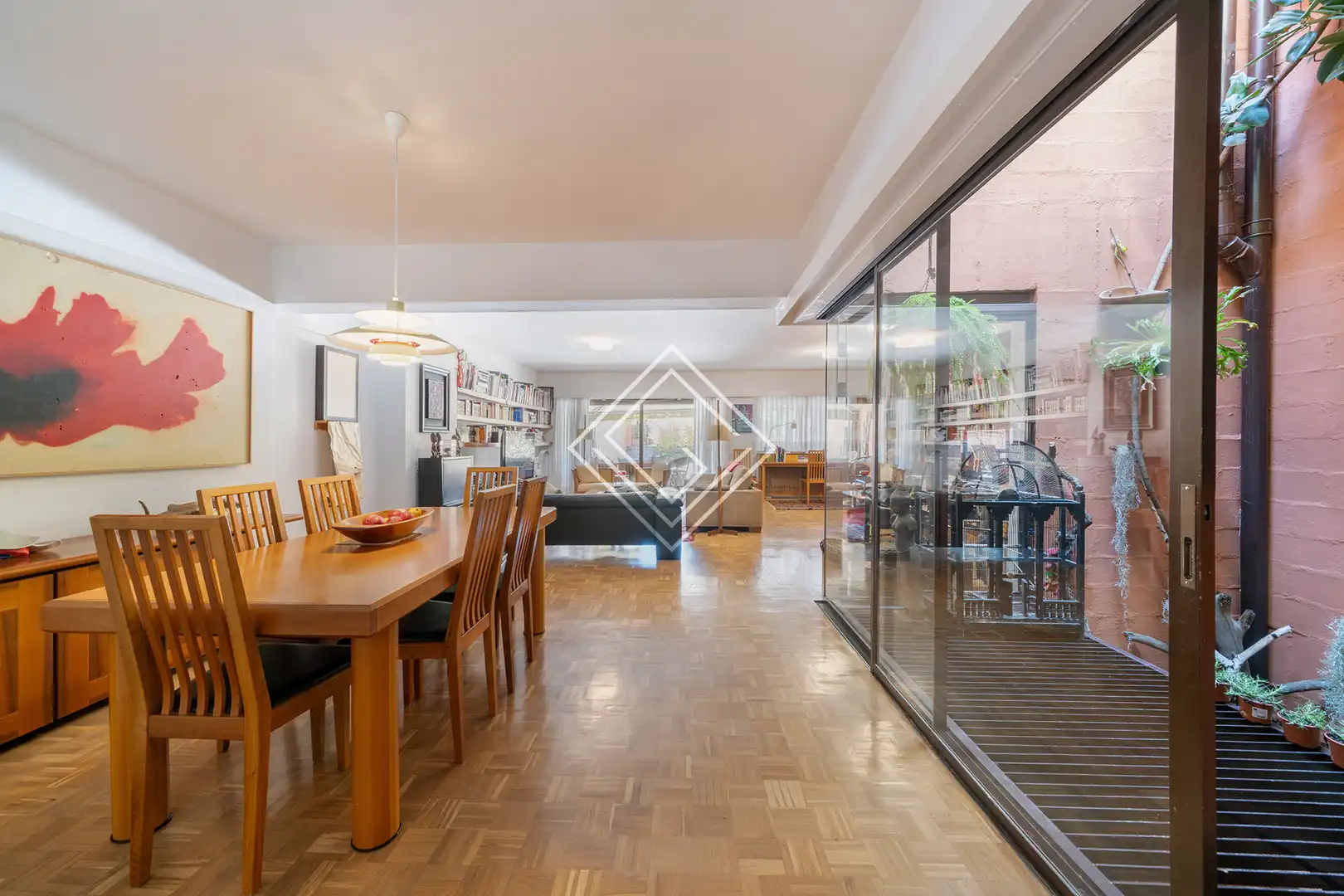 Comedor de Casa adosada en venta en Madrid con Aire acondicionado, Calefacción y Jardín privado