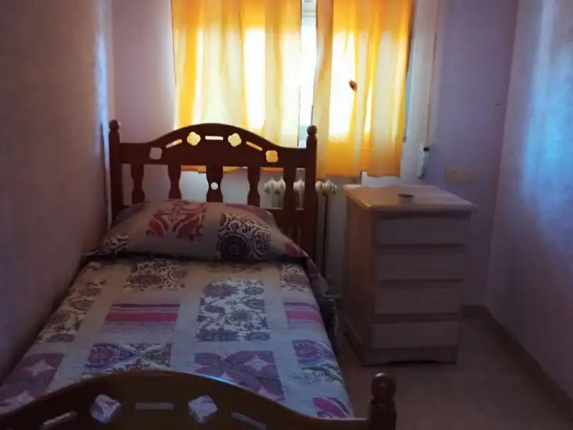 Schlafzimmer von Wohnung zur Miete in Madroñera mit Terrasse, Möbliert und Ofen