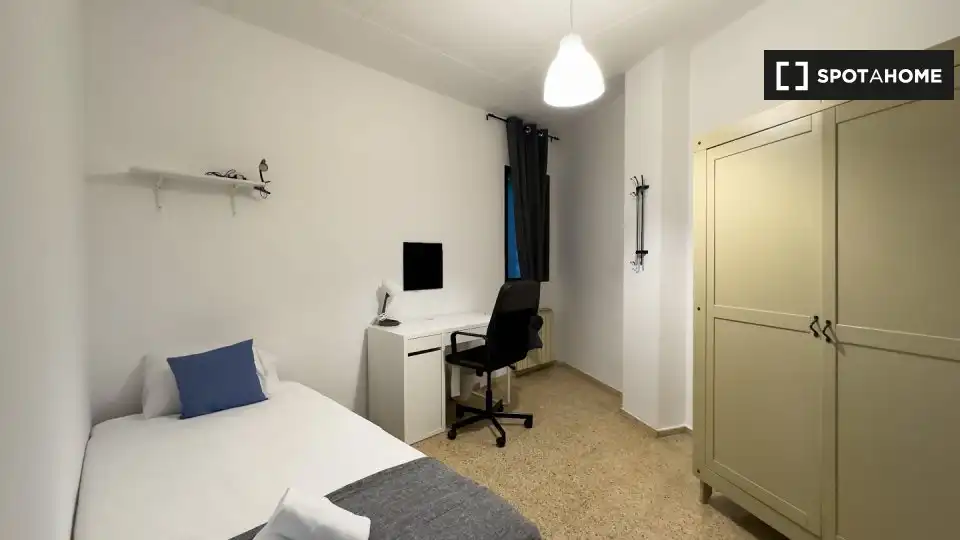 Habitación de Piso de alquiler en Barcelona con Aire acondicionado, Calefacción y Amueblado