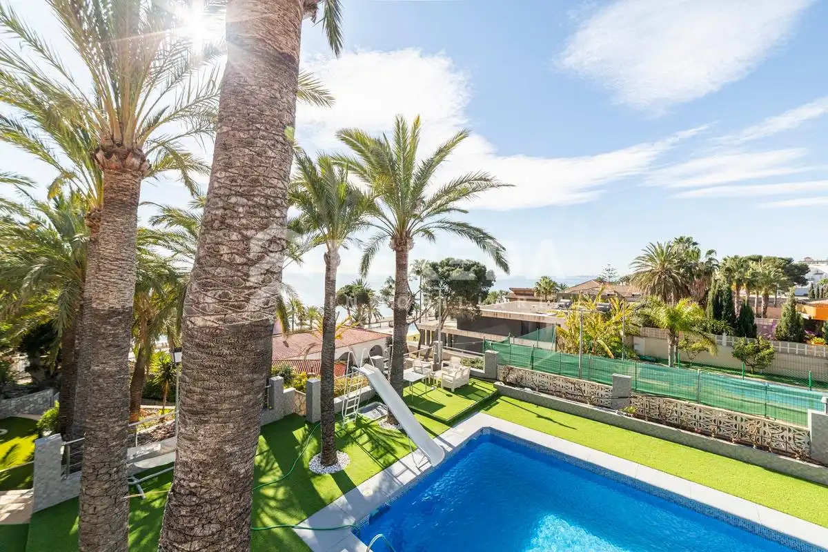 Exterior view of Houses for sale in Roquetas de Mar  with Private garden and Swimming Pool