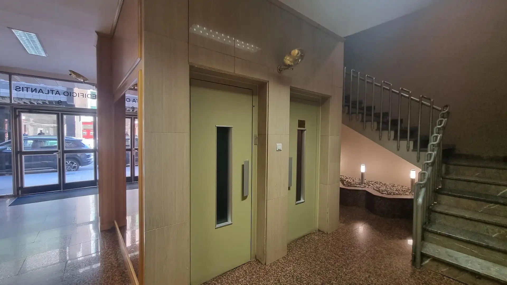 Oficina de alquiler en Zaragoza con Aire acondicionado, Calefacción y Terraza
