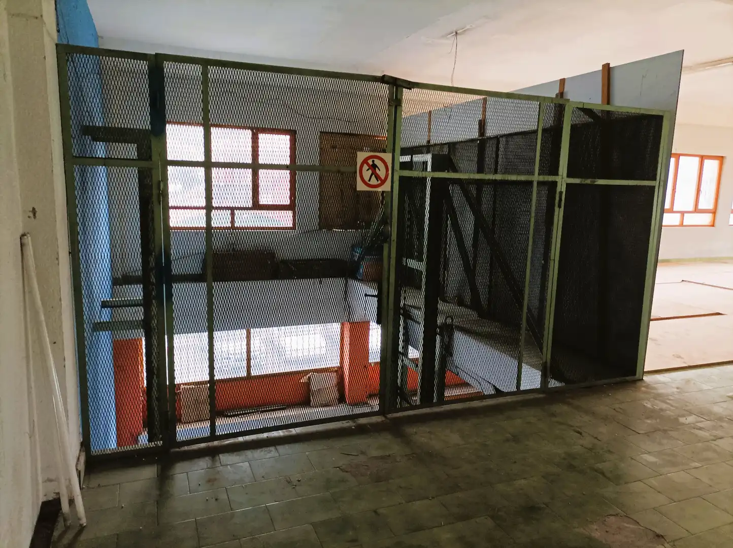 Nave industrial en venta en Torrelavega  con Calefacción