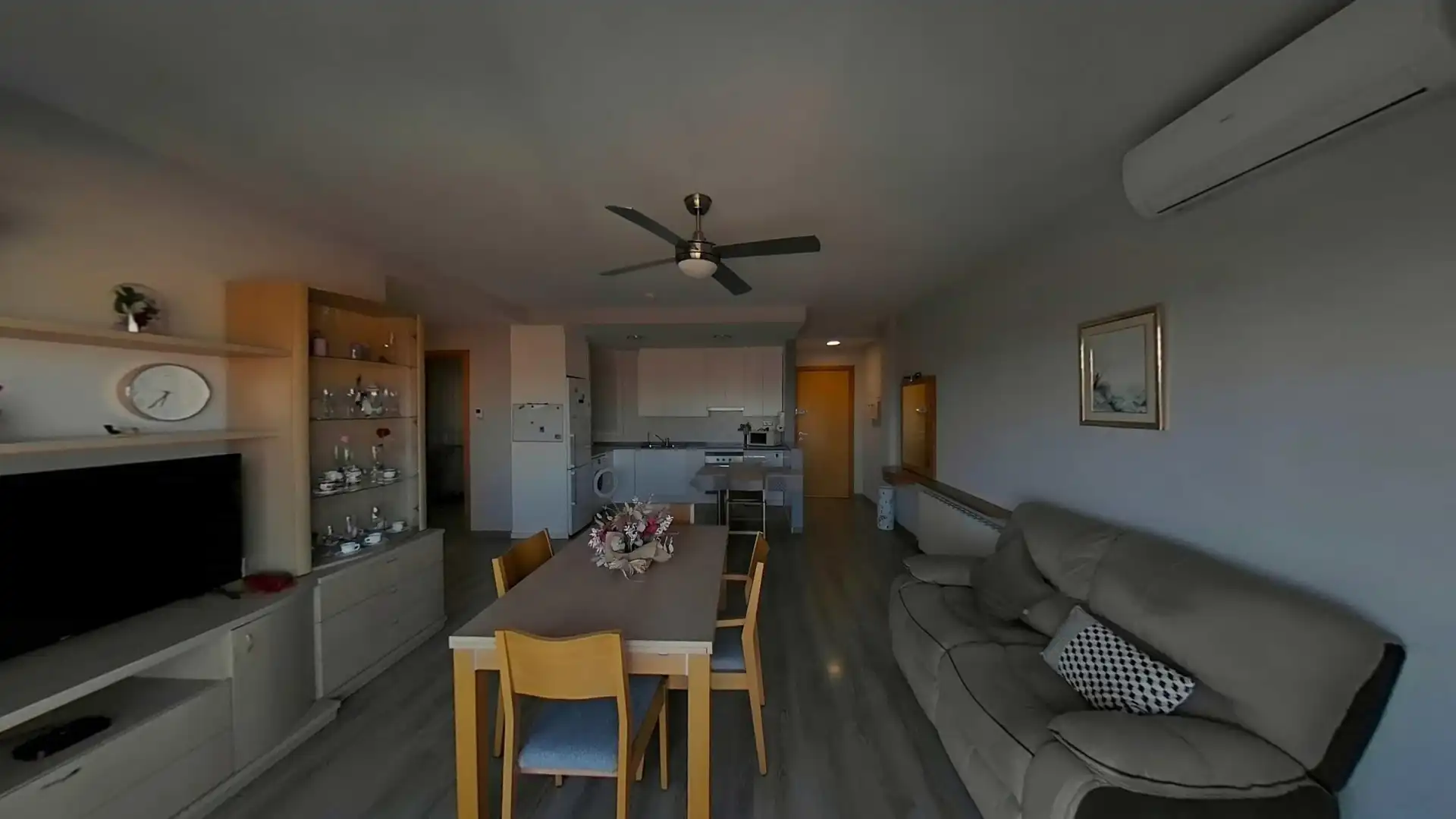 Living room of Flat for sale in Sabadell  with Air Conditioner, Parquet flooring and Storage room