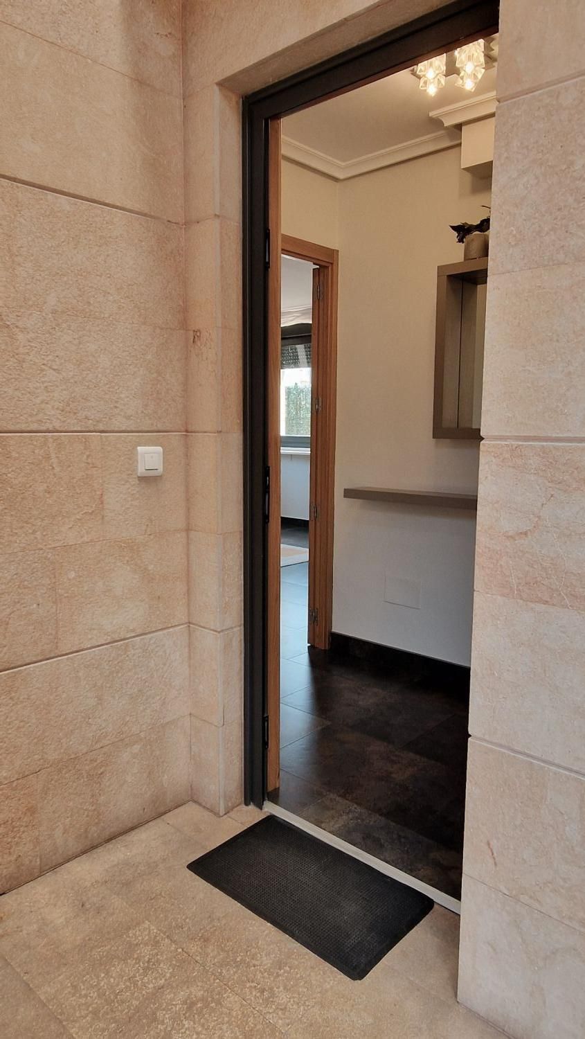 Dúplex en venda en Torrelavega  amb Aire condicionat, Calefacció i Terrassa