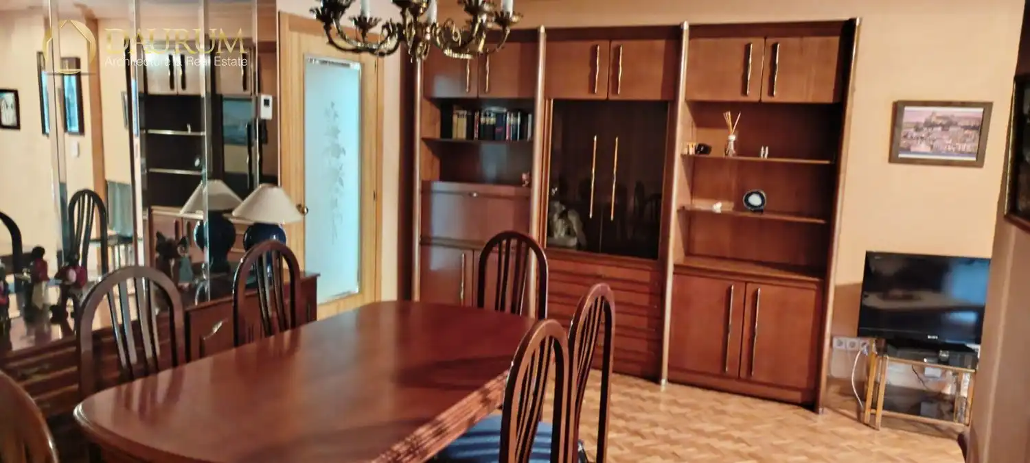 Comedor de Piso en venta en San Sebastián de los Reyes con Calefacción, Terraza y Trastero