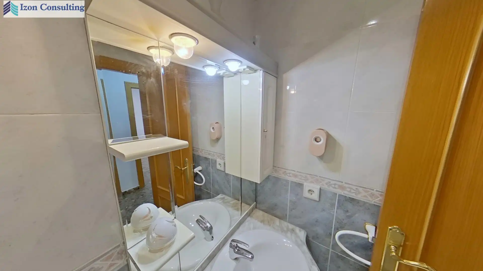 Baño de Piso en venta en Albacete con Calefacción y Trastero
