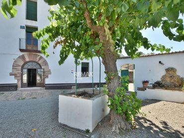 Maison rustique à vendre à Calle Bruc