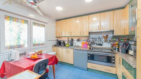 Foto 4 de Casa adosada en venda a Hispanoamérica - Comunidades, Madrid