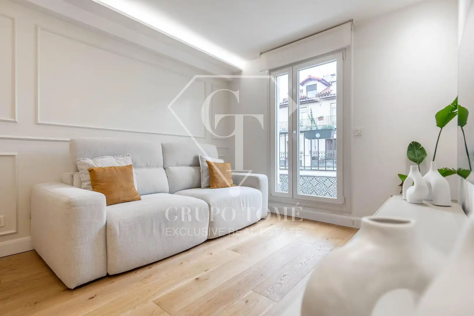 Habitación de Piso en venta en Donostia - San Sebastián  con Calefacción y Balcón
