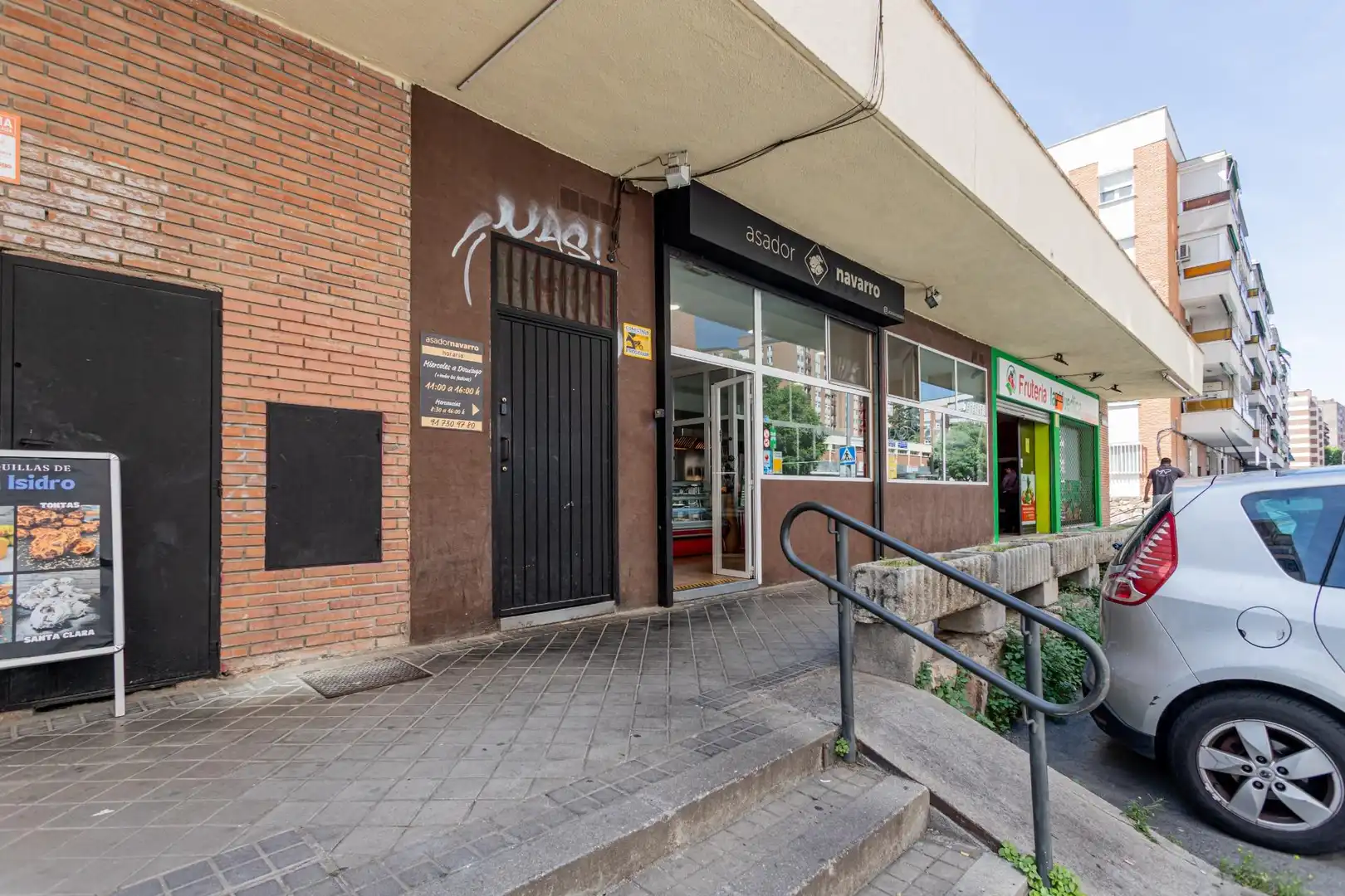 Geschaftsraum zur Miete in Calle de Fermín Caballero, Peñagrande