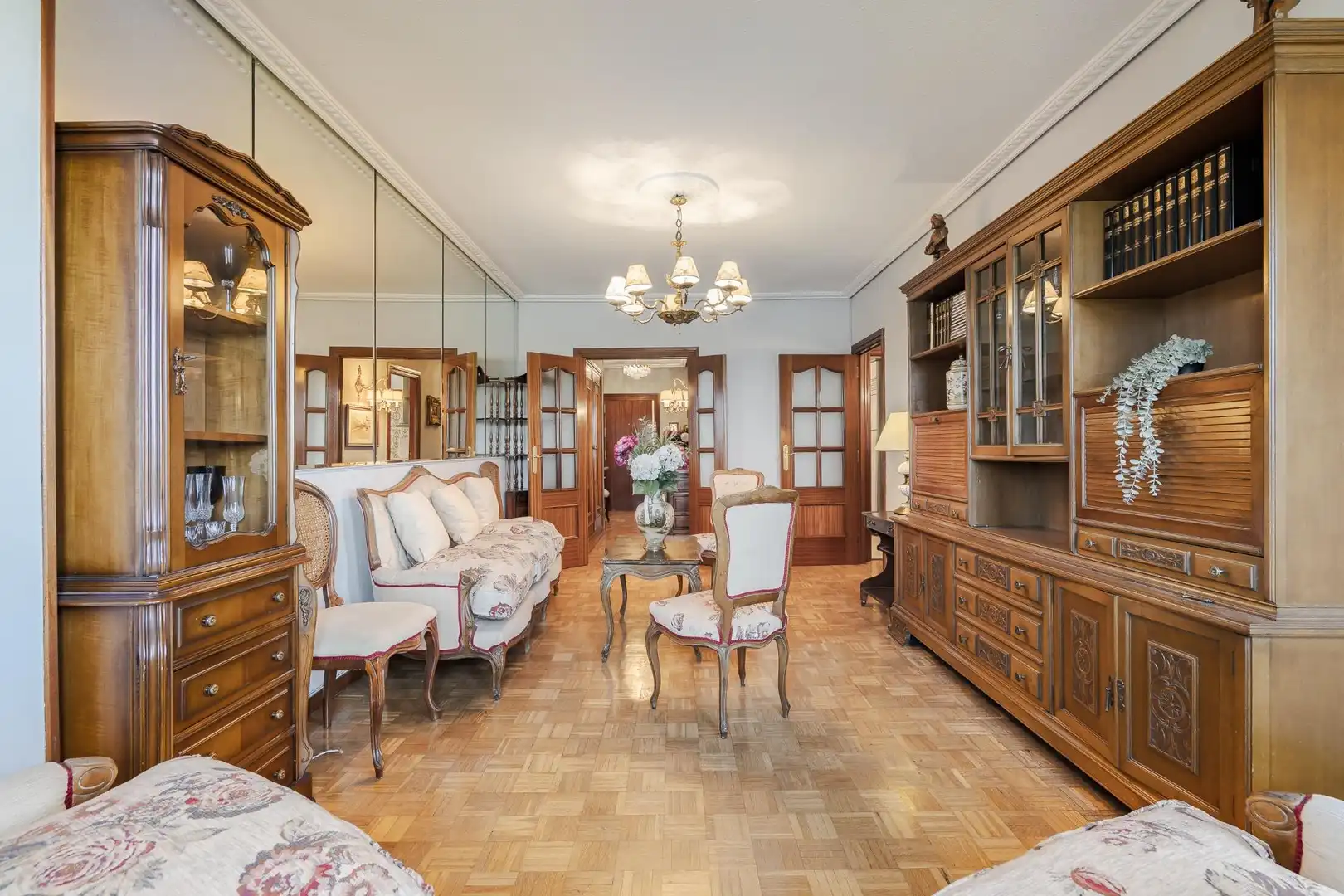 Living room of Flat for sale in Alcalá de Henares  with Heating, Terrace and Furnished
