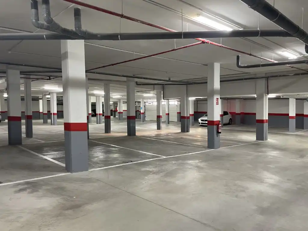 Parking de Ático en venta en Garrucha con Jardín privado, Terraza y Piscina comunitaria