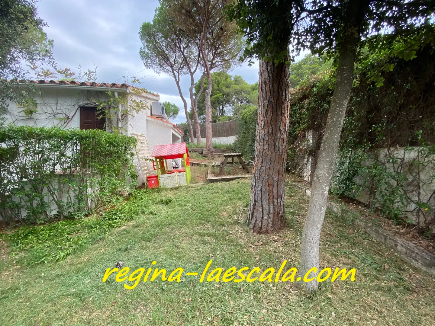 Jardí de Casa o xalet en venda en L'Escala amb Aire condicionat, Calefacció i Jardí privat