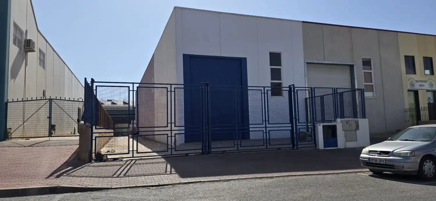 Nave industrial en venta en Las Majadas-Las Molinetas-Labradorcico