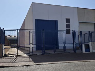 Industrial building for sale in Las Majadas-Las Molinetas-Labradorcico
