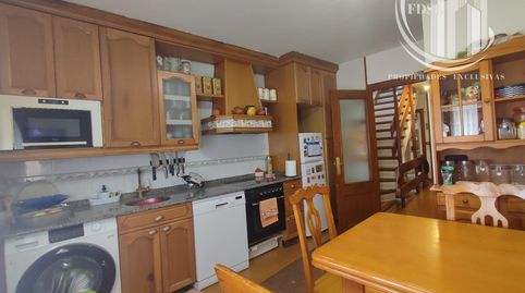 Foto 3 de Casa adosada en venta en Calle Melchor Garavillo de Lara, 6, Ojacastro, La Rioja