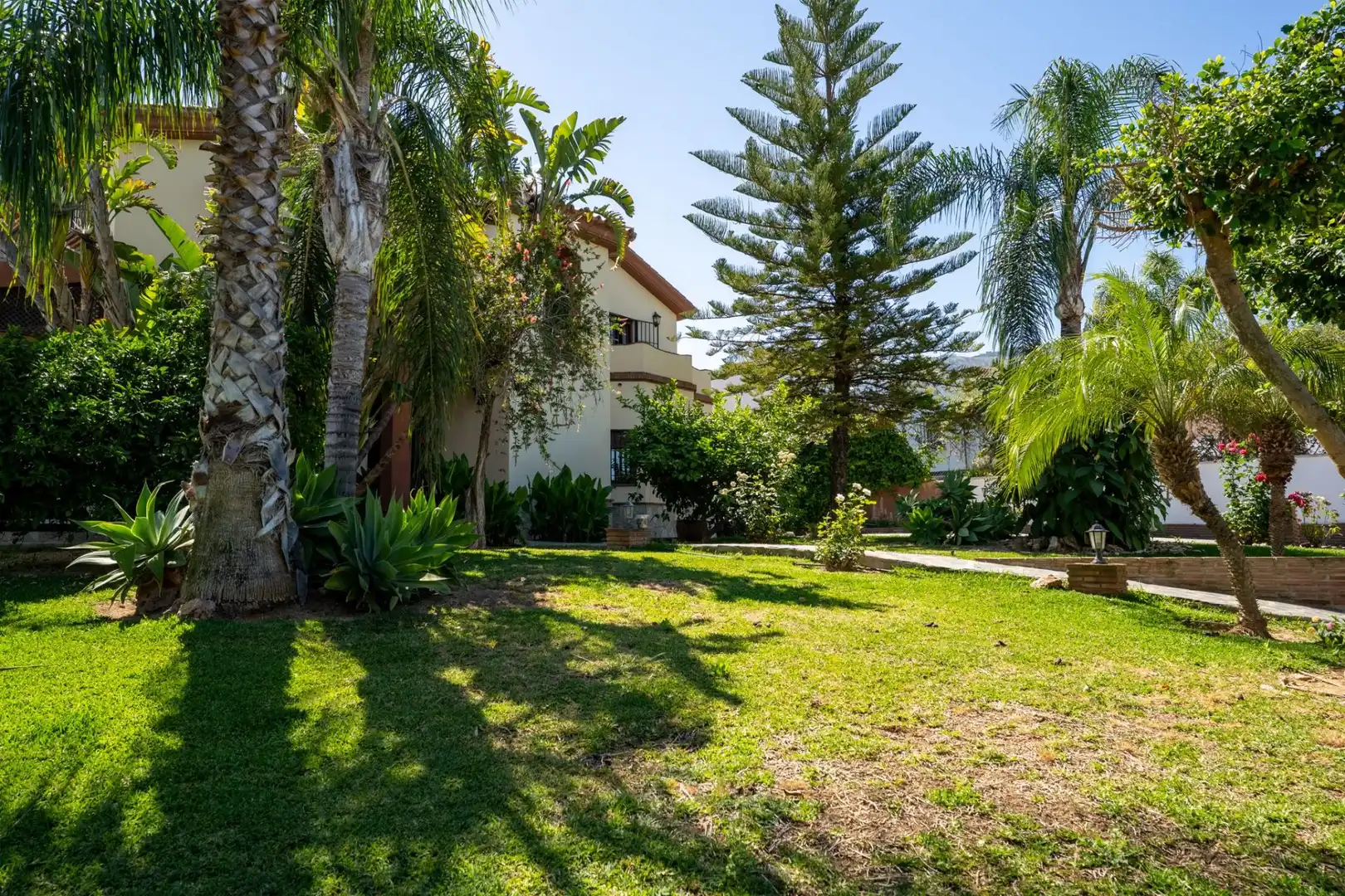 Vista exterior de Casa o chalet en venta en Alhaurín El Grande con Aire acondicionado y Piscina