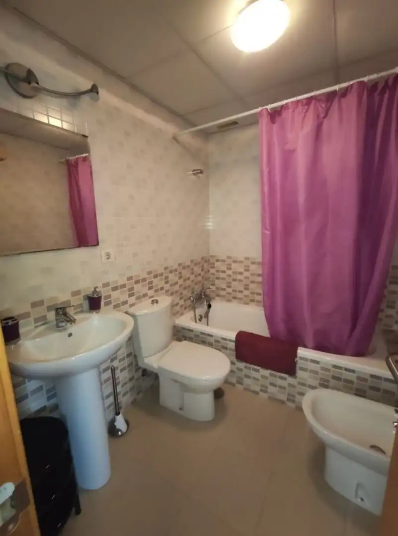 Badezimmer von Wohnung zur Miete in Málaga mit Klimaanlage, Terrasse und Abstellraum