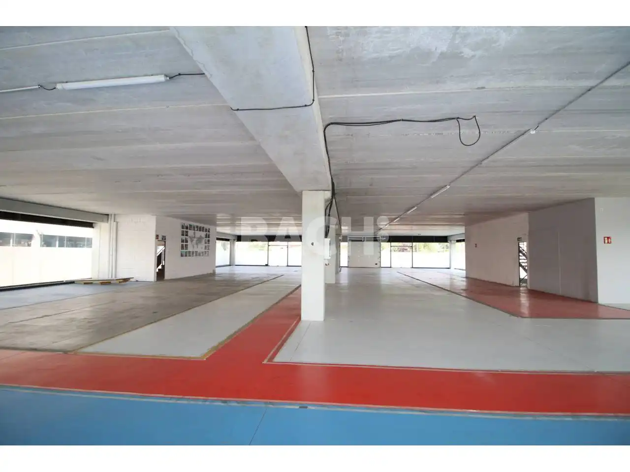 Parking de Local en venta en Gurb
