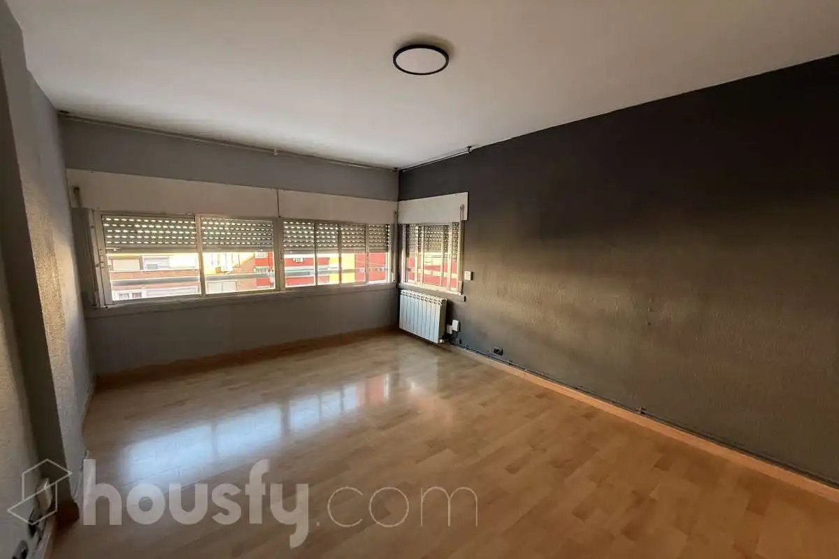 Appartement avec ascenseur à louer à Calle Maestro Victoria .