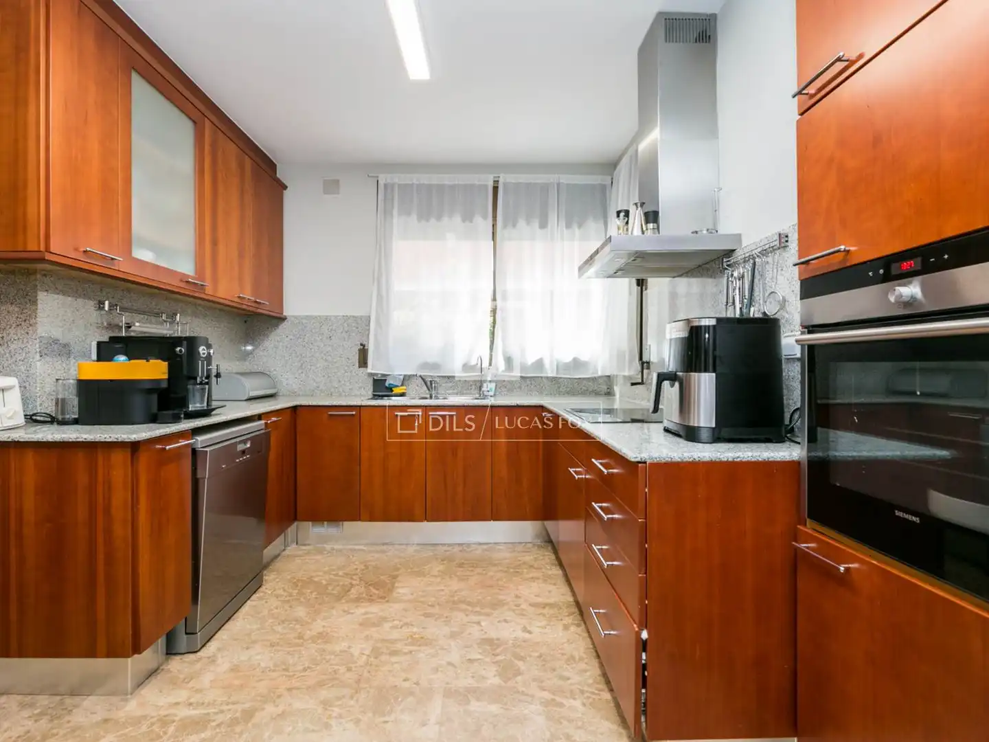 Kitchen of Houses for rent in Castelldefels  with Air Conditioner, Private garden and Terrace