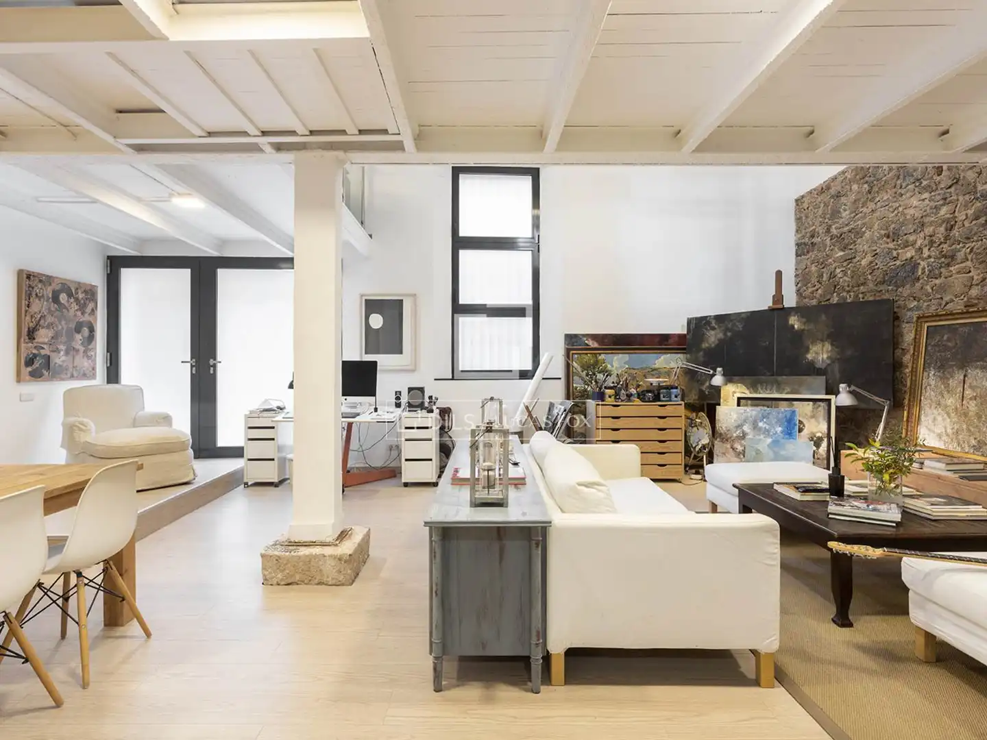 Sala d'estar de Loft en venda en Barcelona amb Calefacció, Parquet i Terrassa