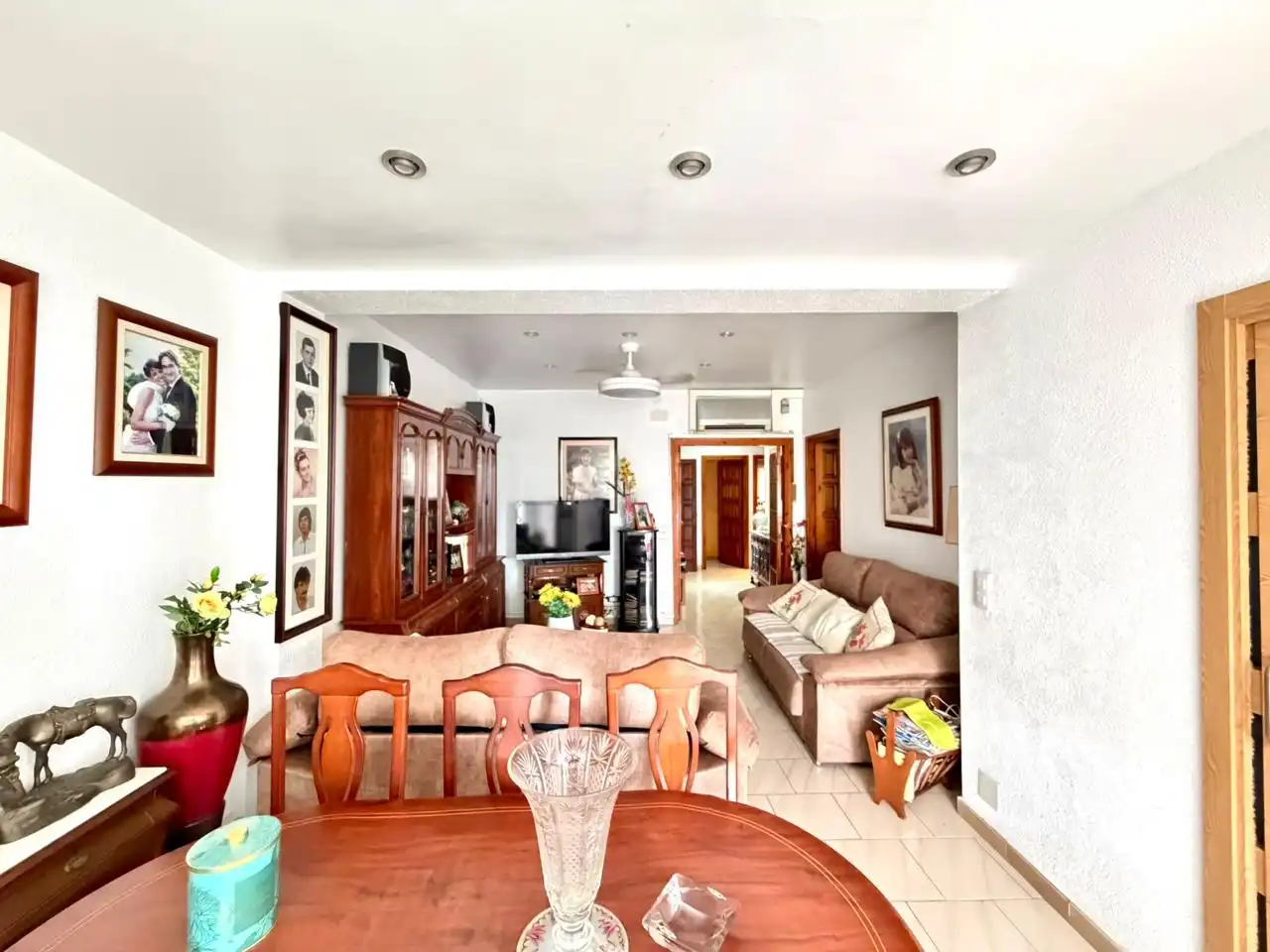 Living room of Flat for sale in Mataró  with Air Conditioner, Terrace and Furnished