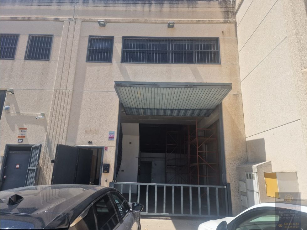 Industrial buildings to rent in Las Castañeras - Bulevar, Arroyomolinos (Madrid)