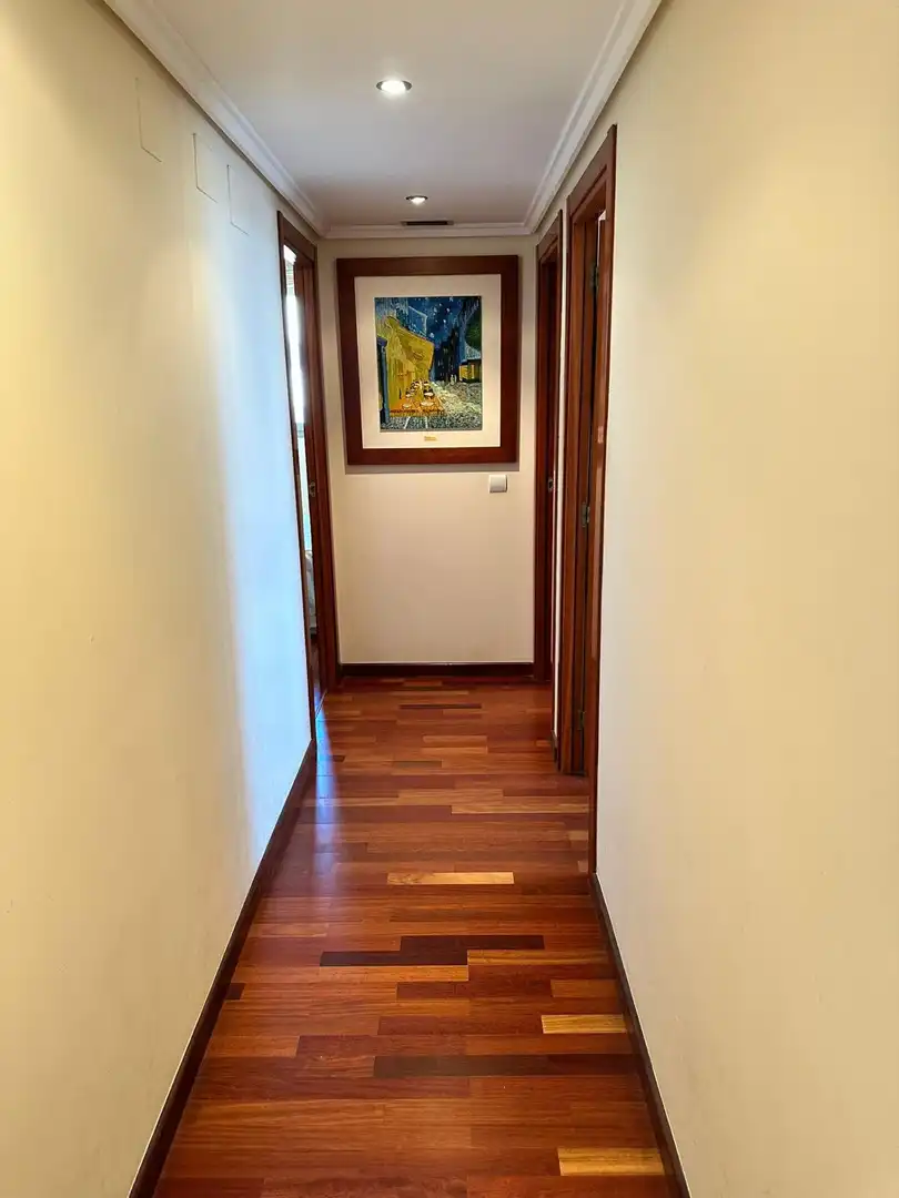 Wohnungen zum Verkauf in Valencia mit Klimaanlage, Privatgarten und Terrasse