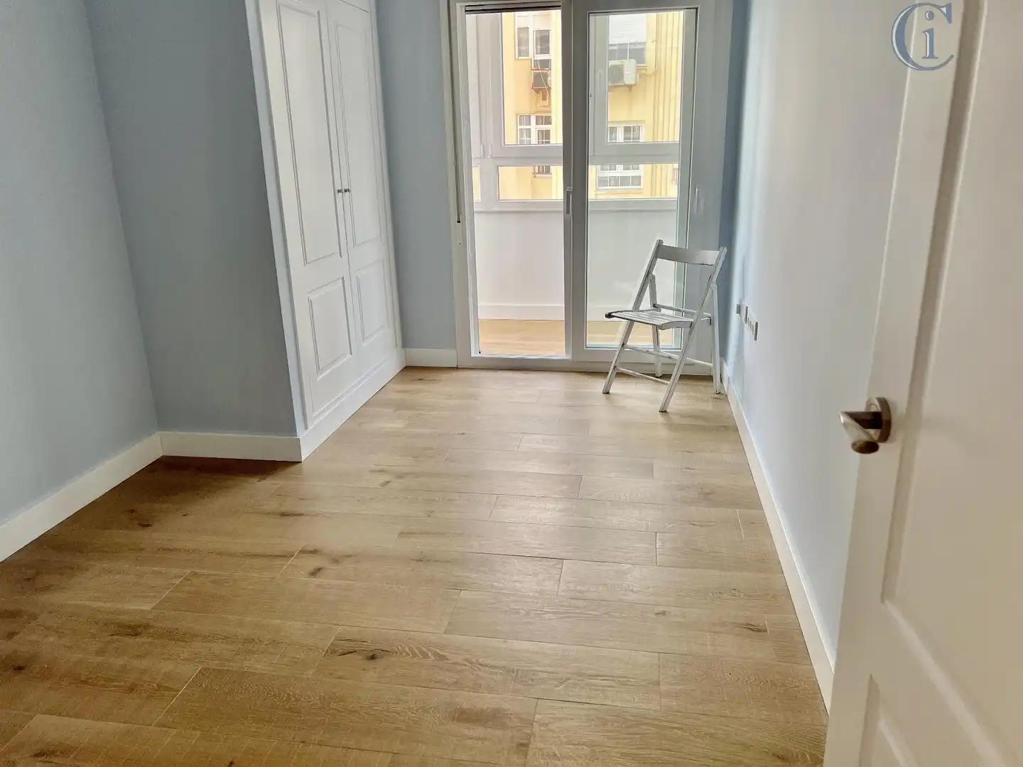 Bedroom of Flat for sale in Cádiz  with Parquet flooring