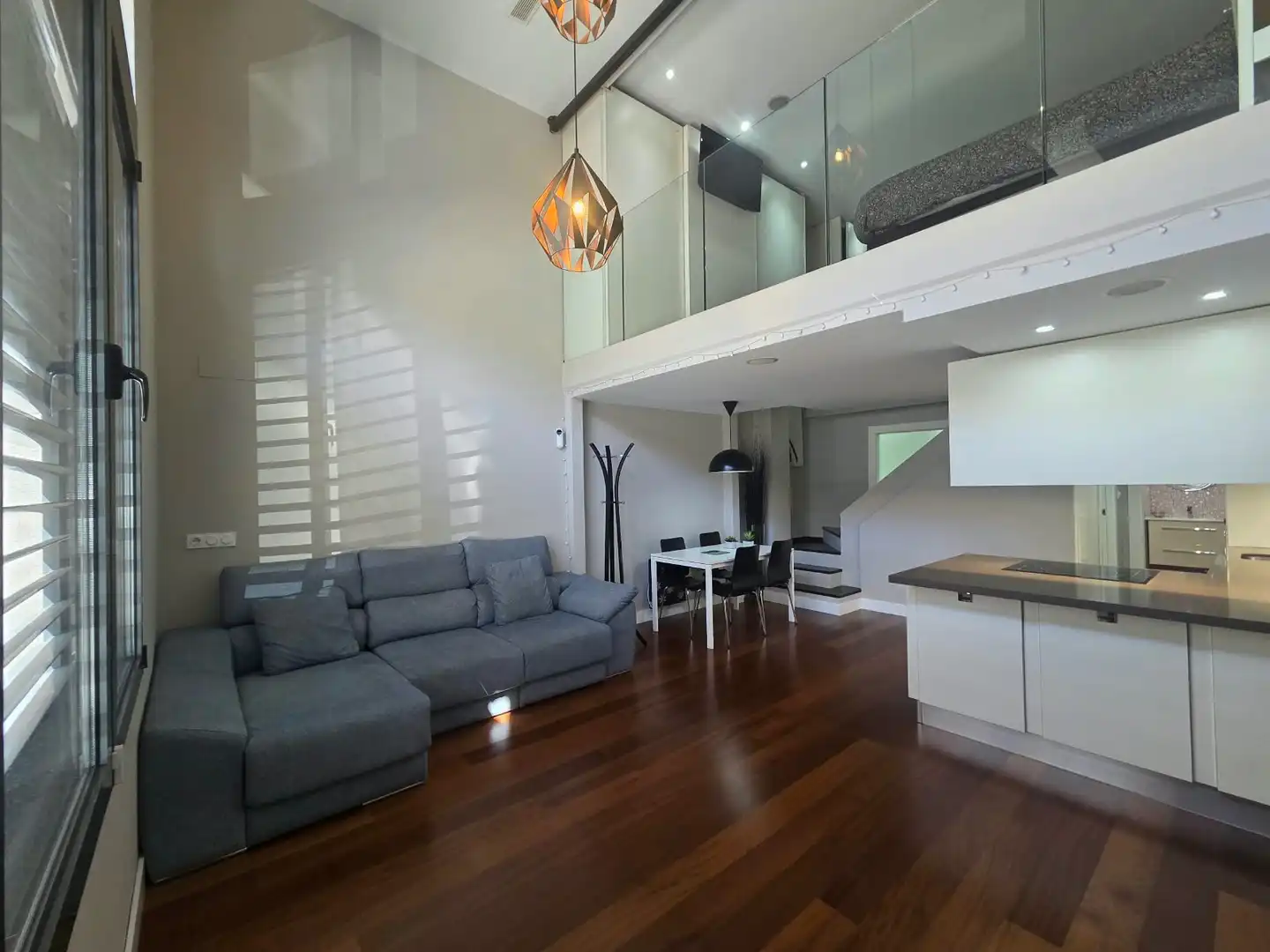 Sala d'estar de Loft de lloguer en Petrer, Alicante
