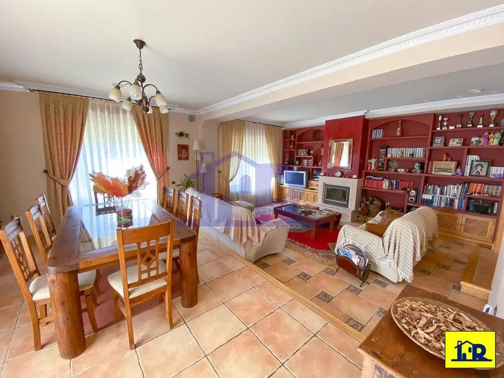Living room of Houses for sale in Arcas del Villar  with Terrace, Storage room and Swimming Pool