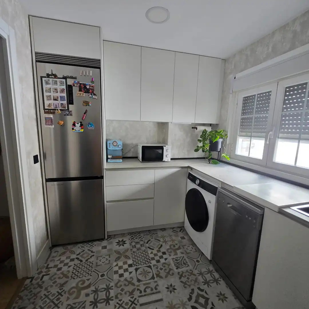 Küche von Wohnung zur Miete in Córdoba mit Klimaanlage, Terrasse und Möbliert