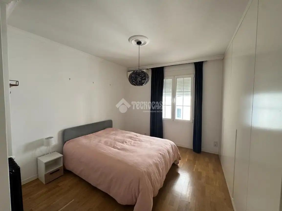 Schlafzimmer von Wohnung zur Miete in Madrid mit Klimaanlage, Heizung und Parkett