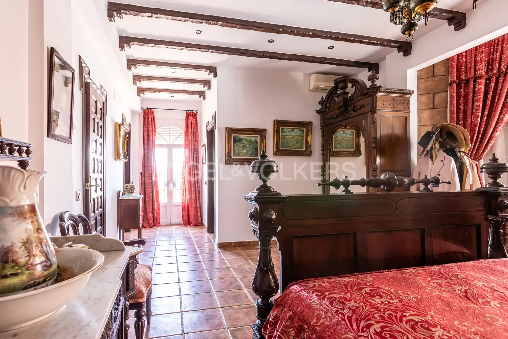 Dormitori de Casa o xalet en venda en Utrera amb Aire condicionat, Calefacció i Jardí privat