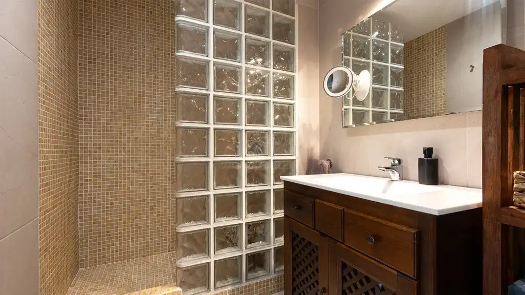Baño de Apartamento en venta en Calvià con Calefacción, Terraza y Trastero