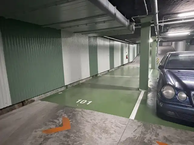 Parkplatz von Garage zum Verkauf in Málaga