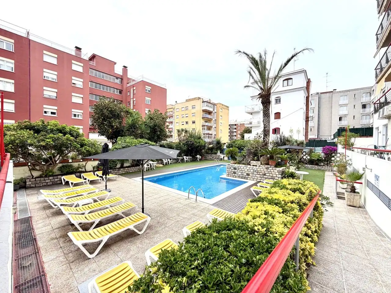 Piscina de Pis en venda en Calella