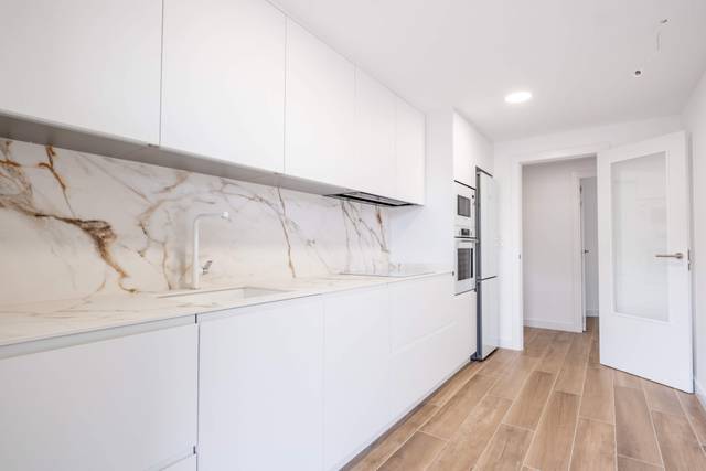 Piso en Alquiler en Paseo Paseo de María Agustín, 53 en Doctor Cerrada